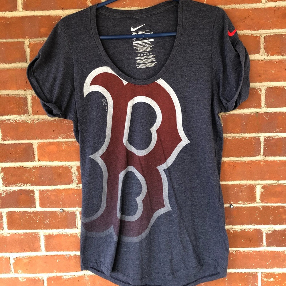 Nike Boston Red Sox women’s T-shirt